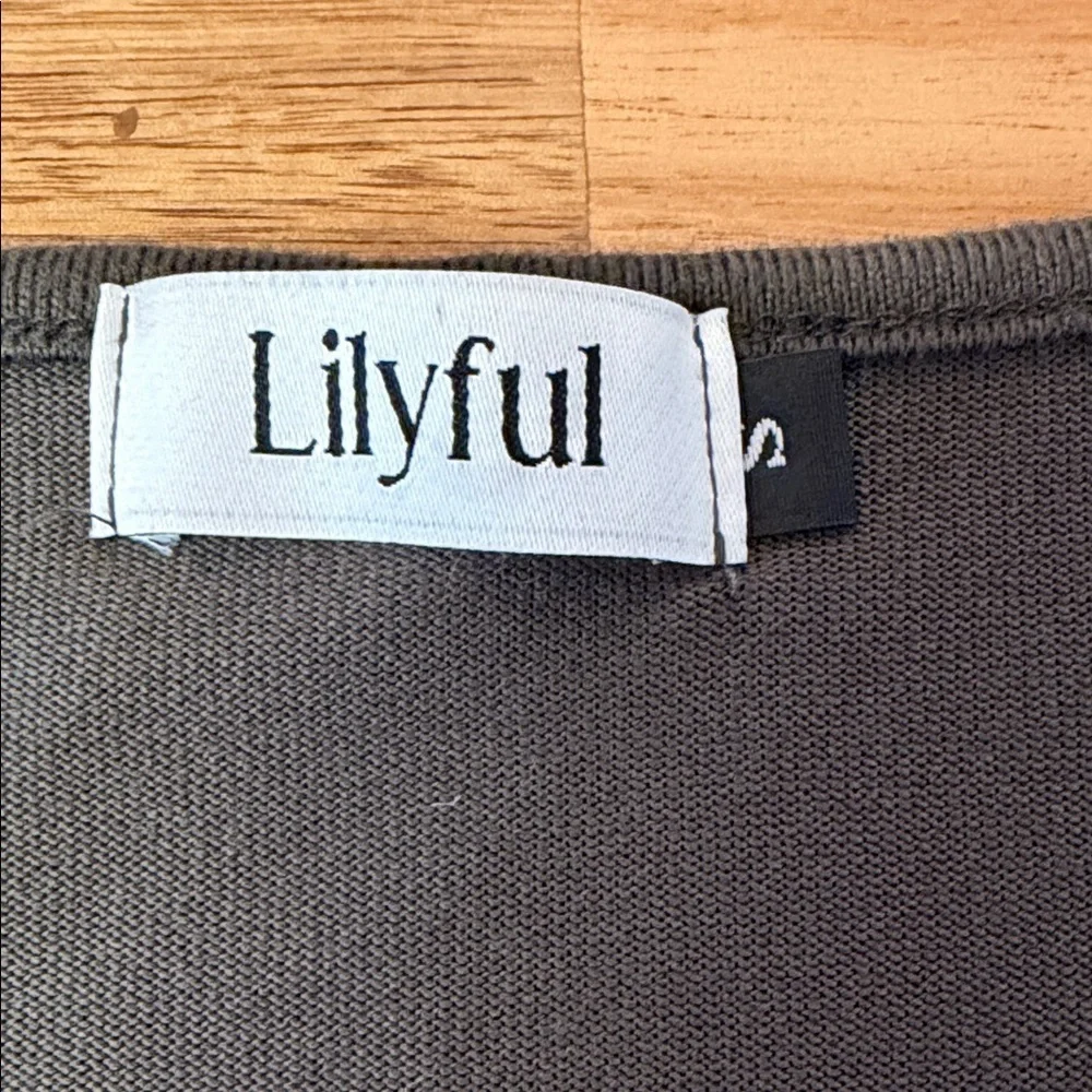 Lily full Dark Gray Tank top Womens Small - Picture 2 of 3